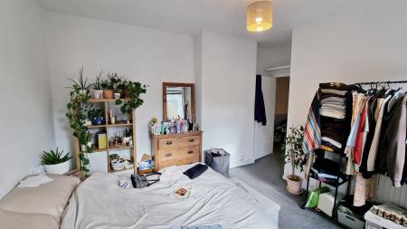 2 bedroom Flat for sale in North Street, Wellingborough, NN8