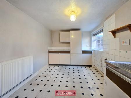 2 bedroom Terraced House for sale in Poplar Street, Wellingborough, NN8