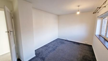 2 bedroom Semi-detached house to let in Edinburgh Road, Wellingborough, NN8