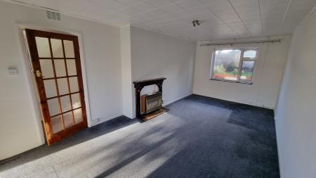 2 bedroom Semi-detached house to let in Edinburgh Road, Wellingborough, NN8