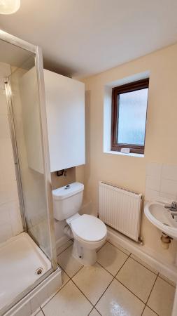 1 bedroom Flat to let in Station Road, Irthlingborough, NN9