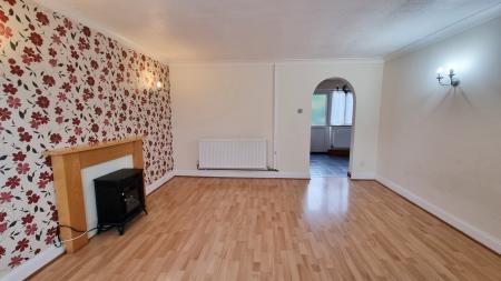 3 bedroom Detached house to let in Thorpe Close, Wellingborough, NN8