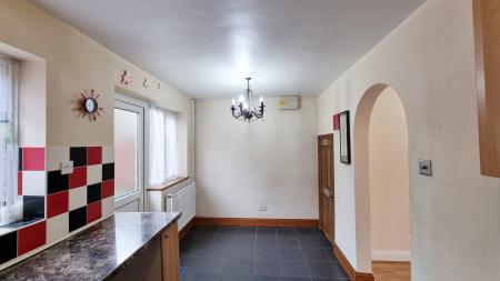 3 bedroom Detached house to let in Thorpe Close, Wellingborough, NN8