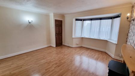 3 bedroom Detached house to let in Thorpe Close, Wellingborough, NN8