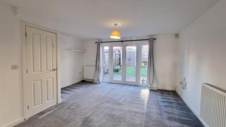 5 bedroom End of terrace house to let in Brook Street East, Wellingborough, NN8