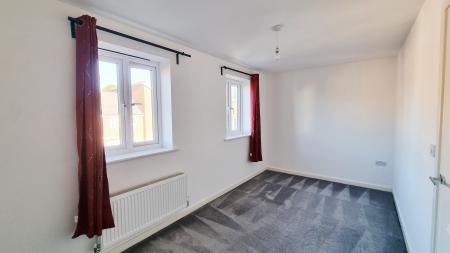5 bedroom End of terrace house to let in Brook Street East, Wellingborough, NN8