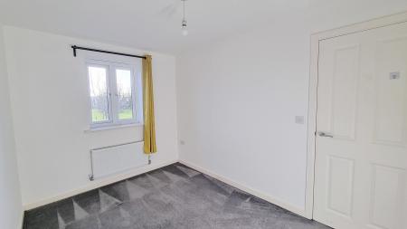 5 bedroom End of terrace house to let in Brook Street East, Wellingborough, NN8