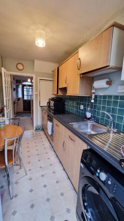 3 bedroom Terraced House to let in Hillside Road, Wellingborough, NN8