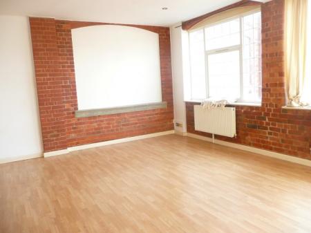 2 bedroom Flat to let in Mill Road, Wellingborough, NN8