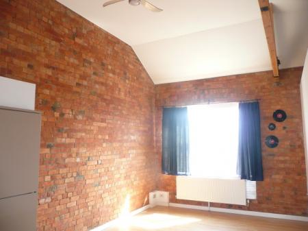 2 bedroom Flat to let in Mill Road, Wellingborough, NN8