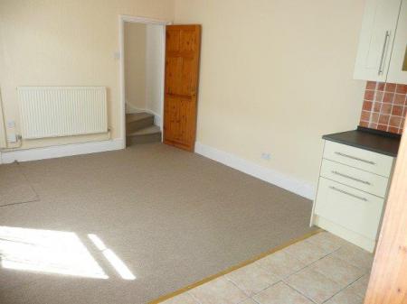 3 bedroom Terraced House to let in Cromwell Road, Rushden, NN10