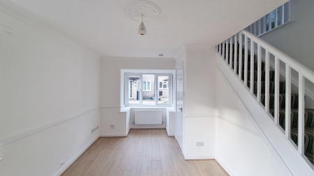 2 bedroom Semi-detached house to let in Chatsworth Drive, Wellingborough, NN8