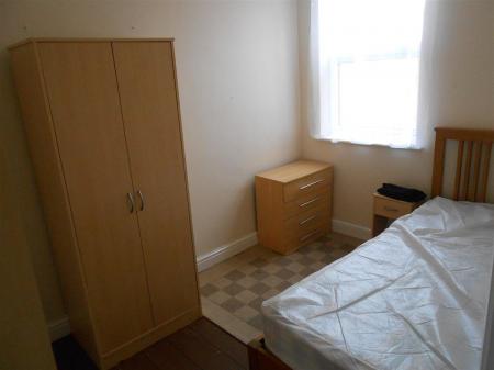 1 bedroom Terraced House to let in Newnham Road, Newark, NG24