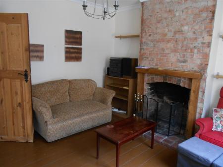 1 bedroom Terraced House to let in Newnham Road, Newark, NG24