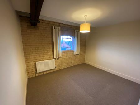 2 bedroom Flat to let in The Brewhouse, Castle Brewery, Newark, NG24
