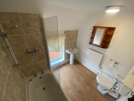 2 bedroom Flat to let in Wilson Street, Newark, NG24