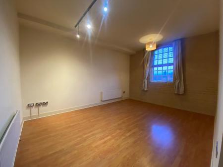 2 bedroom Apartment to let in The Brewhouse, Castle Brewery, Newark, NG24