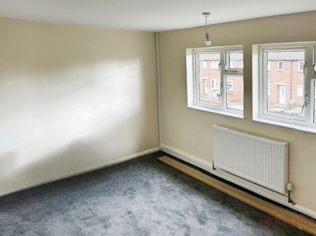 2 bedroom Flat to let in Forster Avenue, Newark, NG24
