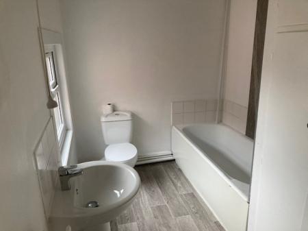 2 bedroom Terraced House to let in Nicholson Street, Newark, NG24