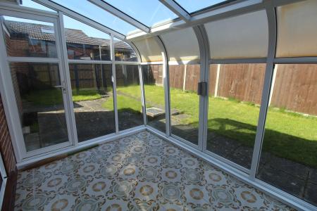 2 bedroom Bungalow to let in Back Lane, Claypole, NG23