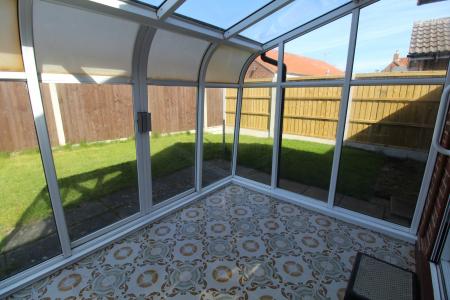 2 bedroom Bungalow to let in Back Lane, Claypole, NG23