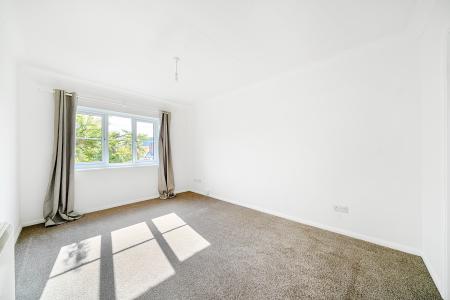 1 bedroom Flat to let in Kennet Road, Newbury, RG14