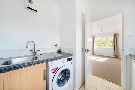 1 bedroom Flat to let in Kennet Road, Newbury, RG14