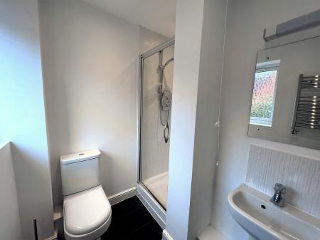 5 bedroom Detached house to let in Centurion Crescent, Newcastle-under-Lyme, ST5