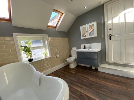 4 bedroom Terraced House to let in Lily Street, Wolstanton, ST5