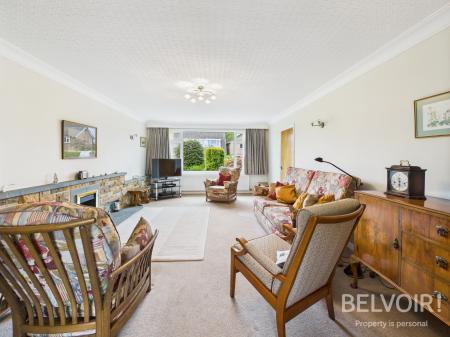 4 bedroom Detached house for sale in Diamond Ridge, Barlaston, ST12