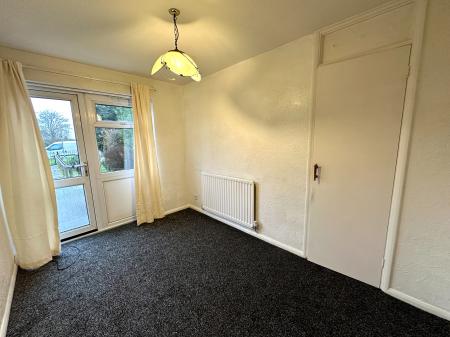 3 bedroom Terraced House to let in Harvills Hawthorn, West Bromwich, B70