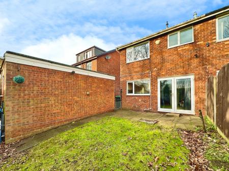 3 bedroom Semi-detached house for sale in Wakes Road, Wednesbury, Wednesbury, WS10