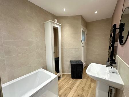 2 bedroom Terraced House for sale in Heath Lane, West Bromwich, B71