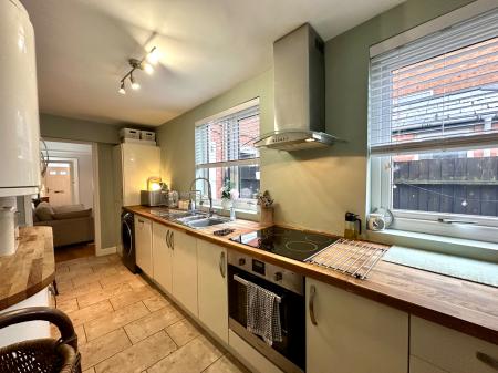 2 bedroom Terraced House for sale in Heath Lane, West Bromwich, B71