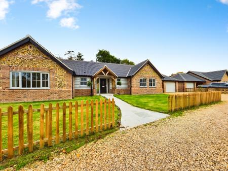 Chequers Lane, Saham Toney, IP25