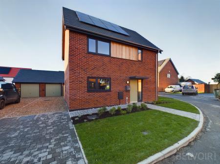 Squirrel Lane, East Harling, NR16