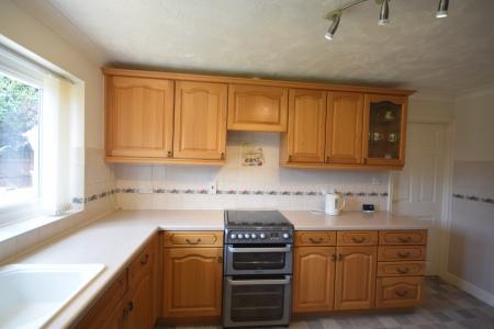 3 bedroom Bungalow to let in Woodview Close, Saham Toney, IP25