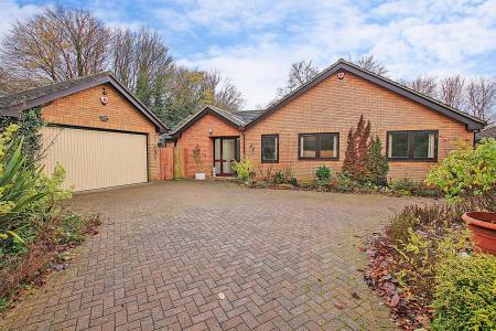 4 bedroom Detached bungalow for sale in Lister Drive, West Hunsbury