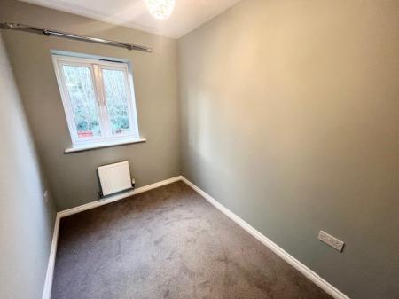 3 bedroom Semi-detached house to let in Western Way, Winnington, CW8