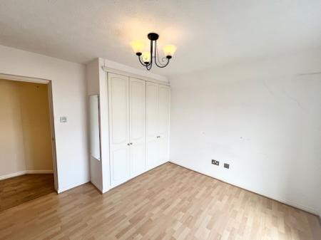 2 bedroom Flat to let in Blakemere Drive, Kingsmead, CW9