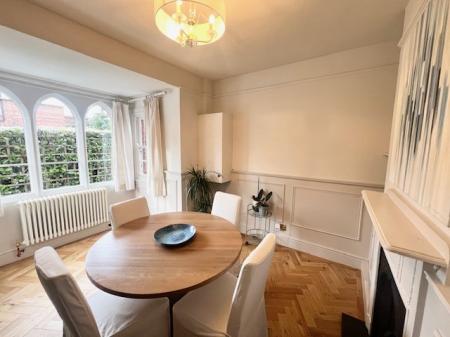 3 bedroom Mews house to let in Hartford Road, Davenham, CW9