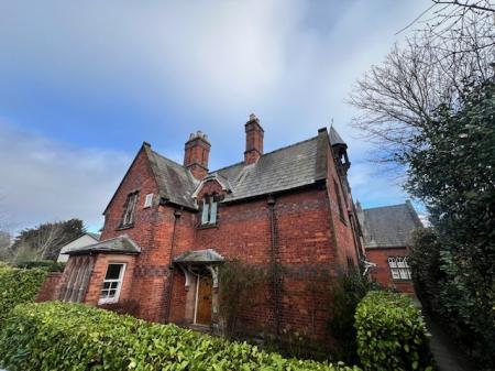 Hartford Road, Davenham, CW9