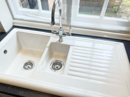 4 bedroom Mews house to let in Chester Road, Hartford, CW8