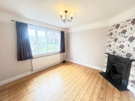 4 bedroom Mews house to let in Chester Road, Hartford, CW8