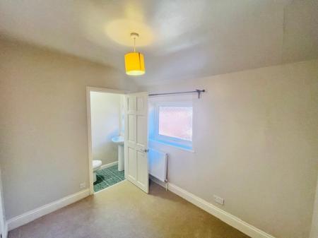 5 bedroom Link detached house to let in Cliff Road, Acton Bridge, CW8