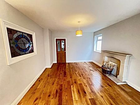 5 bedroom Link detached house to let in Cliff Road, Acton Bridge, CW8