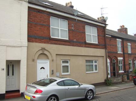 2 bedroom Flat to let in Station Road, Northwich, CW9