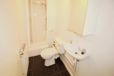 6 bedroom House of Multiple Occupation for sale in Mansfield Road, Nottingham, NG1