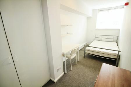 6 bedroom House of Multiple Occupation for sale in Mansfield Road, Nottingham, NG1