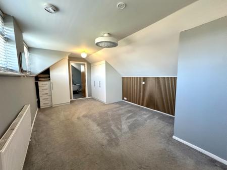 5 bedroom Detached house for sale in Monmouth Road, Bentley, Walsall, WS2